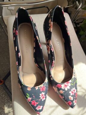 Kelly & Katie Black Floral Pointed-Toe Heels